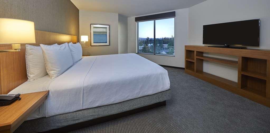 Hyatt Place Eugene/Oakway Center Room photo